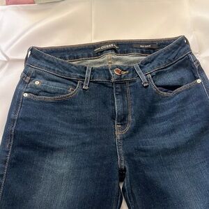 Guess sexy curve new with out tags size 29